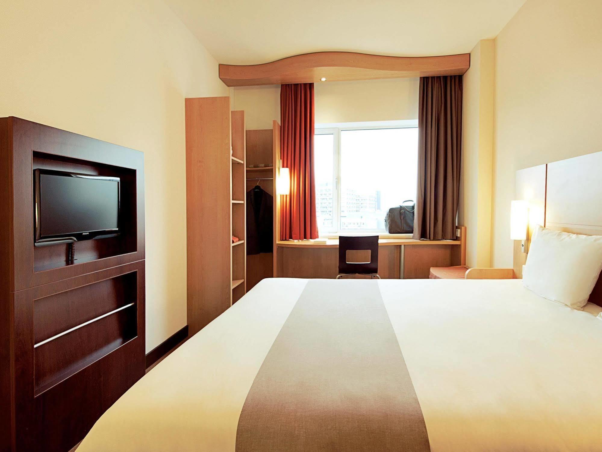 Hotel Ibis Anyang Jiefang Ave Zewnętrze zdjęcie