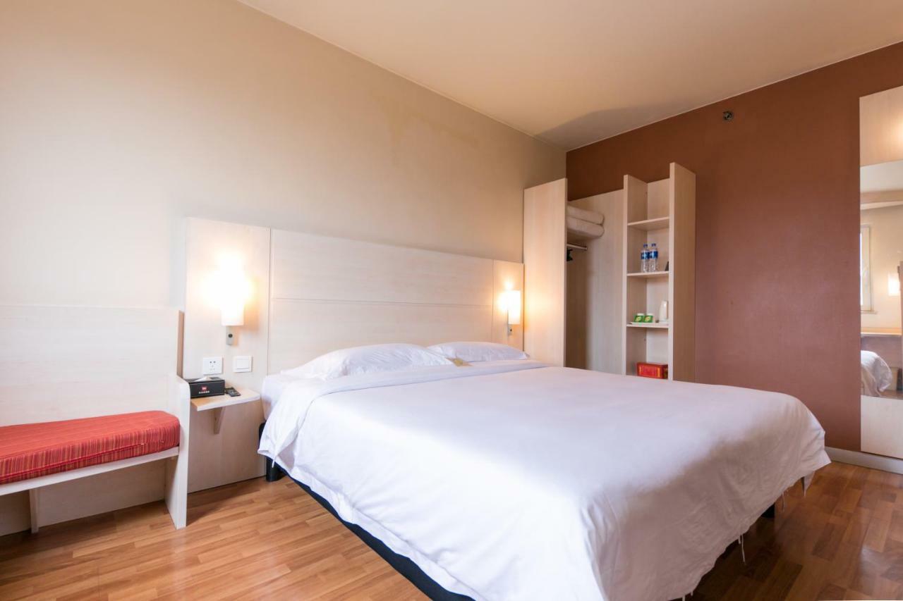 Hotel Ibis Anyang Jiefang Ave Zewnętrze zdjęcie
